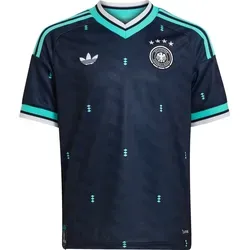 ADIDAS Kinder Trikot Deutschland 26 Kids Auswärts - Das Deutschland 26 Auswärtstrikot für Kinder vereint Stil und Funktionalität. Mit atmungsaktiver Climacool-Technologie bleibt dein kleiner Fan stets kühl und trocken. Ideal für Training und Freizeit – für kleine Fußballhelden gemacht!