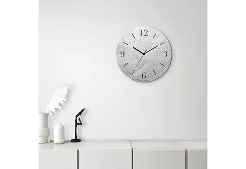OTTO home Wanduhr Metalis - Lautloses Quarz- oder Funkuhrwerk - Moderne Design-Wanduhr aus hochwertigem Echt-Weißglas mit leuchtenden Farben. Ideal für ruhige Räume, dank geräuschlosem Uhrwerk. Stilvoll und funktional für jedes Zuhause.