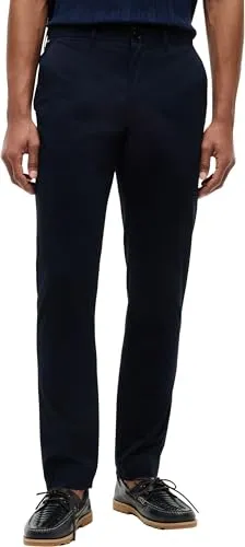 Tommy Hilfiger Herren Core Denton Chino, Blue (Desert Sky), 31 W/34 L - Stilvolle Chinohose von Tommy Hilfiger, nachhaltig produziert und ideal für den täglichen Einsatz. Hochwertiger Twill sorgt für Komfort und Langlebigkeit.