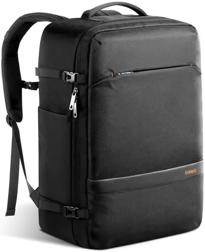 Inateck 42L Supergroßer Handgepäck Reiserucksack - Flugzeug Laptop Rucksack für 15,6 Zoll Notebooks, kabinenfreundlich und optimal organisiert für Geschäftsreisende und Pendler