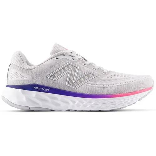 NEW BALANCE Damen Laufschuhe Fresh Foam X Evoz v4 - Vielseitige Laufschuhe mit innovativer Fresh Foam X-Zwischensohlendämpfung für optimalen Komfort und ein angenehmes Laufgefühl auf allen Strecken.