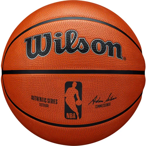 Wilson NBA Authentic Series Outdoor Ball WTB7300XB - Unisex Basketball, ideal für Outdoor-Spiele, sorgt für zusätzlichen Komfort und optimale Griffigkeit beim Spielen.