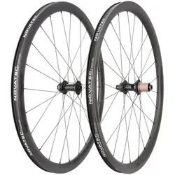 Novatec R4 PRO Disc Center Lock Carbon 28