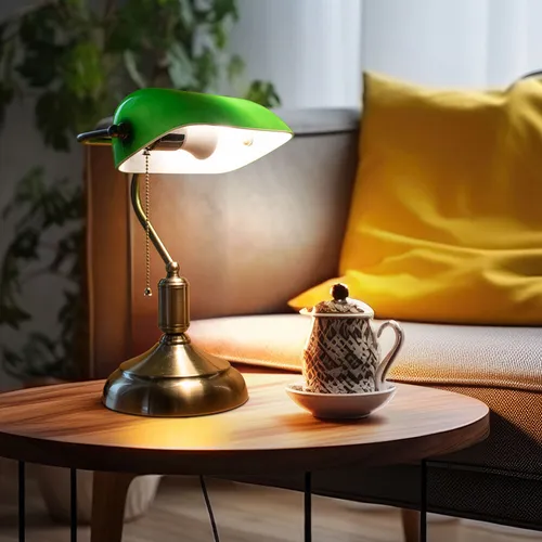 Retro Bankerlampe Glas verstellbar - Tischleuchte in grün - Tischleuchte im antiken Stil aus Metall mit grünem Glaslampenschirm, ideal für Büro und Schreibtisch. Schafft eine entspannte Bibliotheksatmosphäre.