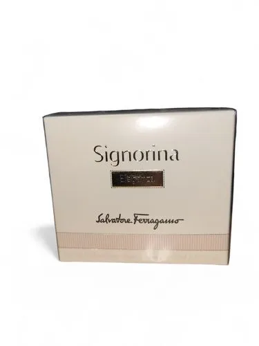 Salvatore Ferragamo Signorina Eleganza Eau de Parfum 50ml - Damenduft mit chypre-blumiger Komposition, ideal für moderne Frauen. Frische Kopfnoten von Grapefruit und Birne, abgerundet mit Patschuli und Leder für zeitlose Eleganz.