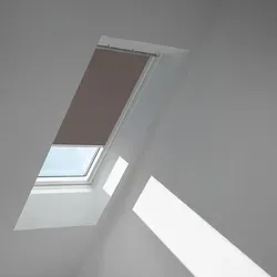 VELUX Verdunkelungsrollo uni taupe manuell DKL S04 4577S - Rollos für optimale Verdunkelung: Perfekt für Schlaf- und Kinderzimmer, sorgt für erholsamen Schlaf und reduziert Wärmeverlust im Winter.