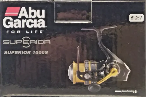 Abu Garcia Superior 1000S Spinning Reel - Hochwertige Angelrolle mit Carbon Kurbel - Angelrollen für Süßwasserangeln, mit leichter Aluminiumspule und optimalem Schnureinzug von 63cm für alle Süßwasserfische.