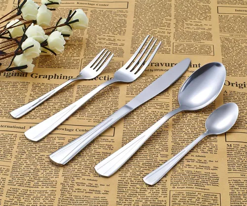 HAC24 Besteck-Set 60-teilig für 12 Personen - Elegantes Edelstahl Besteckset für 12 Personen, spülmaschinenfest und ideal für stilvolle Esstische. Setzen Sie Akzente mit diesem hochwertigen Design!