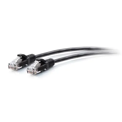 C2G 0,3 m Cat6a ungeschirmtes (UTP) flaches Ethernet Patchkabel mit Rastnasenschutz – schwarz
