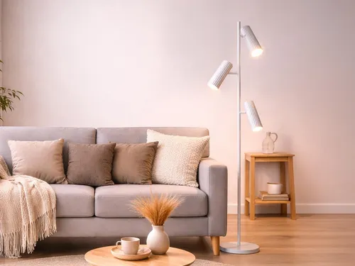 Moderne LED Stehlampe mit 3 Spots