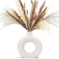 Vasen Pampasgras Keramik M Beige – Stilvolle Blumen Deko - Entdecke die handgefertigte Vase M Beige im eleganten Donut-Design. Ideal für Pampasgras und getrocknete Blumen, fügt sie sich perfekt in Boho-, Skandi- oder moderne Einrichtungsstile ein und setzt stilvolle Akzente in deinem Zuhause.