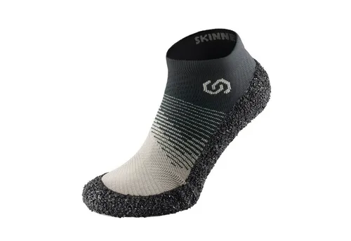 Skinners Barfusschuhsocke 2.0 Comfort - ivorygrau für Herren (Größe 47-48) - Leichte Barfußsocken für maximalen Komfort und Bewegungsfreiheit. Ideal für Reisen, Sport und Alltag – mit kleinem Packmaß für einfaches Mitnehmen.