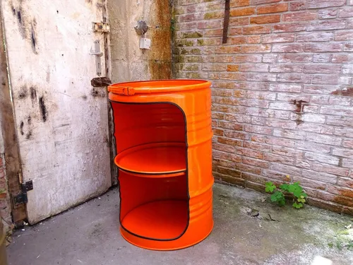 SRM Design Mehrzweckregal für Ölfässer 210L mit Beleuchtung - Praktisches Fassregal für 210L Ölfässer, ideal als stilvolles Möbelstück. In leuchtendem Orange und mit integrierter Beleuchtung für eine besondere Atmosphäre.