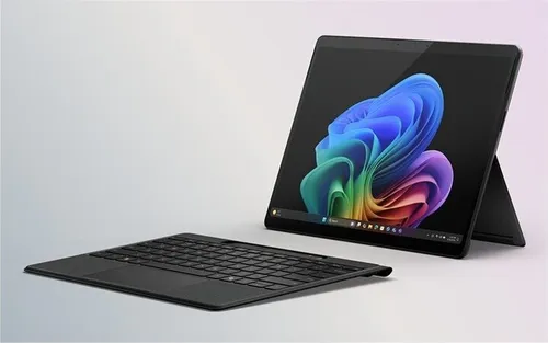 Microsoft Surface Pro Copilot+ PC - 11th Edition - Tablet - Snapdragon X Plus X1P-64-100 - Win 11 Pro - Qualcomm Adreno - 16 GB RAM - 256 GB SSD - 33 cm (13