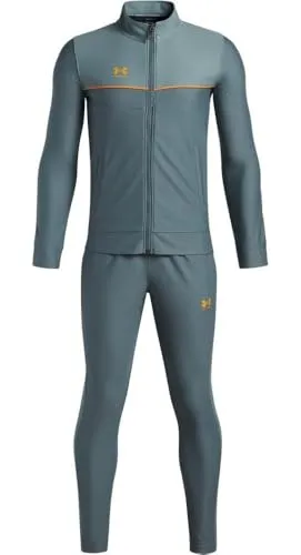 Under Armour Jungen Challenger Tracksuit - Trainingsbekleidung, atmungsaktiver Jogginganzug aus Strickstoff mit praktischen Taschen für optimalen Komfort beim Training.