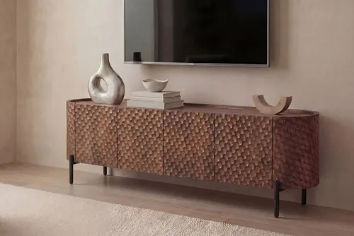 Riess Ambiente TV-Board ADLON - 160x38cm - braun aus Mangoholz - Stylisches TV-Board aus massivem Mangoholz mit 3D-Waben-Design. Robuste Bauweise mit Soft-Close-Türen und Kabelöffnung für ein aufgeräumtes Wohnzimmer. Großzügiger Stauraum für Technik und Dekoration.