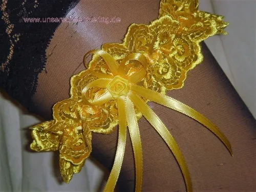 Strumpfband Hochzeit Fasching gelb SB041 von unser schönster Tag