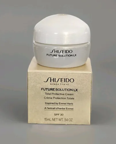 Shiseido 15 ml Tiegel Future Solution LX Total Protective Tagescreme SPF30