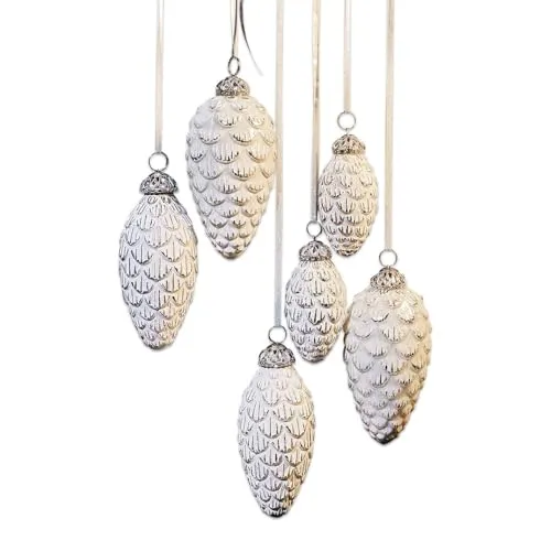 Loberon Weihnachtsschmuck 6er Set Éva – Antik-Optik in weiß von LOBERON