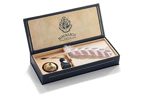The Noble Collection Hogwarts Writing Quill mit Hogwarts Briefpapier - Magische Schreibfeder für Hogwarts-Fans, ideal für kreative Kinder und tolle Briefe.