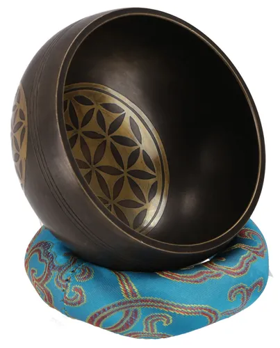 Handgearbeitete gravierte Klangschale mit Klöppel + Kissen - Klangschalen aus fair gehandelter Bronze, Ø 11 cm, ideal für Meditation und Entspannung, im Ethno-Stil.