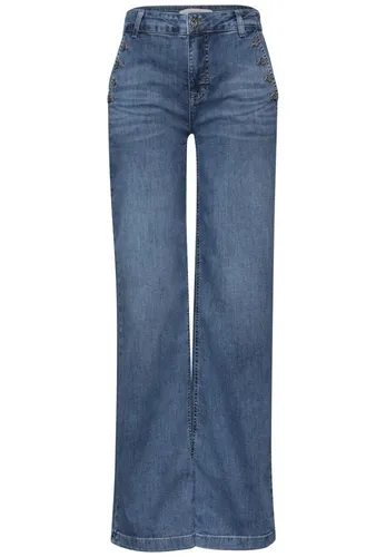 STREET ONE Style Emee weite Jeans mit Knopfdetails in Blau - Modische weite Jeans in Medium Blue Wash, ideal für lässige Outfits. Mit elastischem Material für optimalen Tragekomfort und praktische Taschen.