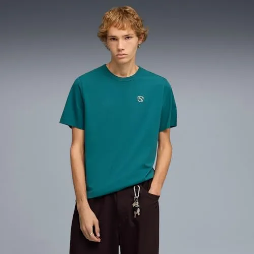 PUMA Kurzarmshirt ESS ELEVATED Tee EMERALD ICE - Stylisches Kurzarmshirt für jeden Tag. Das PUMA ESS ELEVATED Tee bietet hohen Tragekomfort und eine perfekte Passform. Ideal für sportliche Looks und lässige Outfits – ein Must-have für deinen Kleiderschrank.