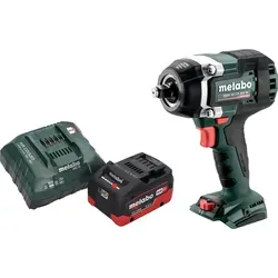 Metabo SSW 18 LTX 800 BL Schlagschrauber mit Akku und Ladegerät - Leistungsstarker 18 V Schlagschrauber mit 800 Nm maximalem Drehmoment. Inklusive 5,5 Ah LiHD Akku und Ladegerät für flexibles Arbeiten.