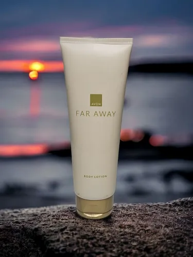 Produktbild Avon FAR AWAY Parfum Körperlotion Body Lotion Jasmin Orange Fressie Sandelholz