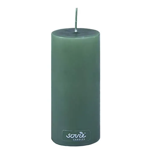 Sovie CANDLES Stumpenkerze DUNKELGRÜN, Ø 70mm x 150mm, ca. 82 Stunden Brenndauer, edle Blockkerze, Flachkopfkerze und Dekokerze für festliche, natürliche und stilvolle Dekorationen