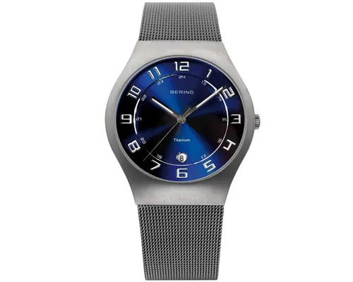 NEW Bering Herrenuhr 11937-078 - Armbanduhr für Herren aus antiallergischem Titan, stilvoll in Silber und Blau, ideal für formelle Anlässe.