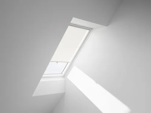 VELUX Original Sichtschutz-Rollo Beige für Dachfenster - Seitenzug- & Springrollos, maßgeschneidert für VELUX-Fenster mit einfachem Einbau und drei Höheneinstellungen für optimalen Sichtschutz und Tageslichteinfall.