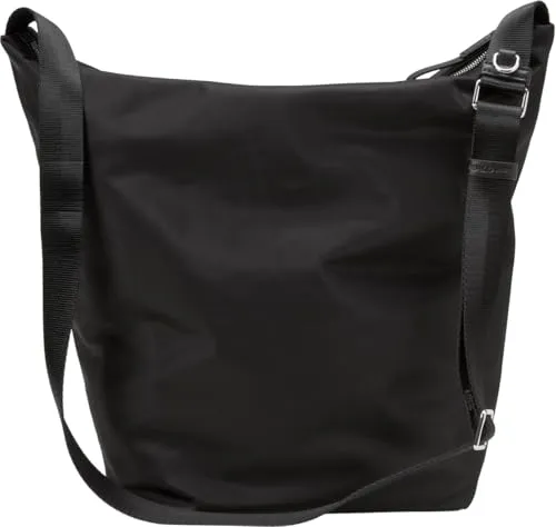 MARC O'POLO Umhängetasche aus recyceltem Material in schwarz von Marc O'Polo