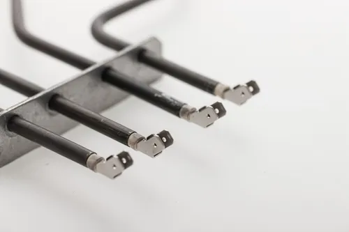 daniplus Heizelement, Heizung Oberhitze 2800 Watt, 230 Volt passend für Bosch Siemens Constructa 471369, 00773539