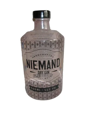 Niemand Dry Gin 0,5L - Hochwertiger deutscher Gin - Edler Gin mit 46% Vol., perfekt für Cocktails oder pur. Einzigartiger Geschmack durch handverlesene Botanicals, ideal für Gin-Liebhaber.