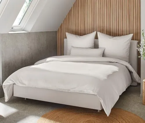 BEFA NATUR Bettwäsche Set 240x220 cm, 2 Kissenbezüge 80x80 cm aus Baumwolle-Satin - Weiß - Luxuriöses Bettwäsche Set aus hochwertigem Baumwolle-Satin, pflegeleicht und langlebig. Hergestellt in Deutschland mit geprüfter Qualität. Ideal für einen komfortablen Schlaf.