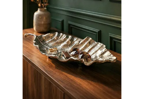 FINEBUY Dekoschale FB77820 – Elegante Aluminium-Schale in Silber 67cm - Dekoschale in Blattform aus Aluminium, ideal für moderne Wohnräume. Diese stilvolle Schale bringt Eleganz auf jeden Tisch und bietet Platz für kreative Arrangements oder als Ablage für Accessoires.
