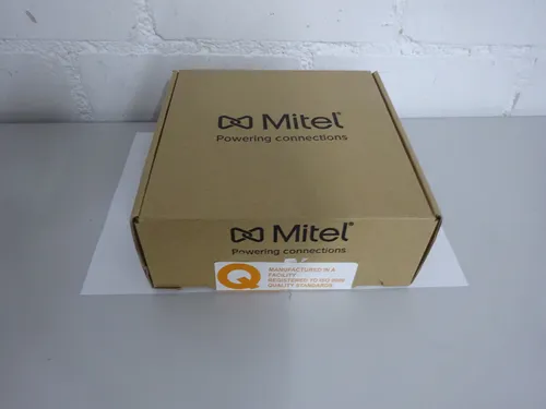 Mitel LCD-Tastenmodul M695 - Erweiterungsmodul für 6900er Serie - Telefonanlagen & Zubehör, bietet zusätzliche Tasten für erweiterte Funktionalität und Benutzerfreundlichkeit