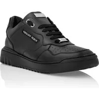 Modische Low-Top Sneaker aus Leder - Stylische Low-Top Sneaker aus hochwertigem Kalbsleder für urbanen Chic. Ideal für jeden Anlass, bieten sie Komfort und ein elegantes Design, das sich perfekt mit Jeans oder schicker Kleidung kombinieren lässt.