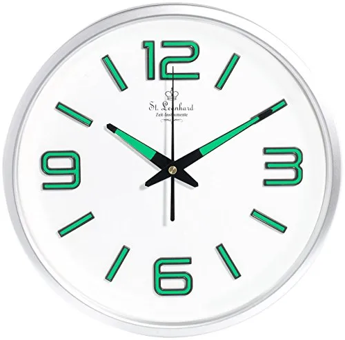 St. Leonhard Funk-Wanduhr Glow-in-The-dark - Moderne Wanduhren mit nachleuchtenden Ziffern für optimale Sichtbarkeit im Dunkeln. Ideal für Flure oder Schlafzimmer, pflegeleichte Kunststoff-Umrandung und sekundengenaue Funkzeit.