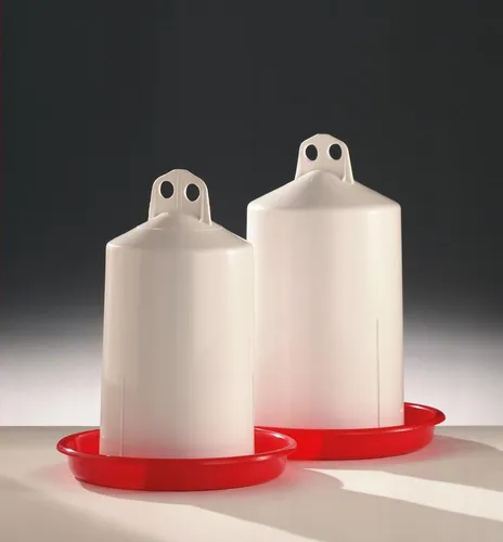 Doppelzylindertränke für Geflügel 10l - Wassertränke für Geflügel, ideal für Hühner, Enten und mehr. Hergestellt in Deutschland, sorgt für frisches Wasser und fördert die Gesundheit Ihrer Tiere.
