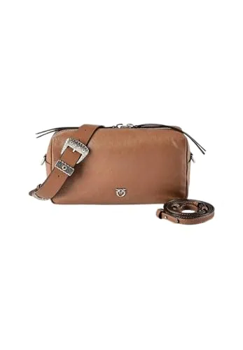 PINKO Bauletto Schultertasche Leder 25 cm braun TAS064226 - Elegante PINKO Bauletto Schultertasche aus hochwertigem Leder, ideal für den täglichen Gebrauch. Praktischer Reißverschluss und verstellbarer Riemen bieten Komfort und Stil. Perfekt, um Ihre Essentials stilvoll zu transportieren.