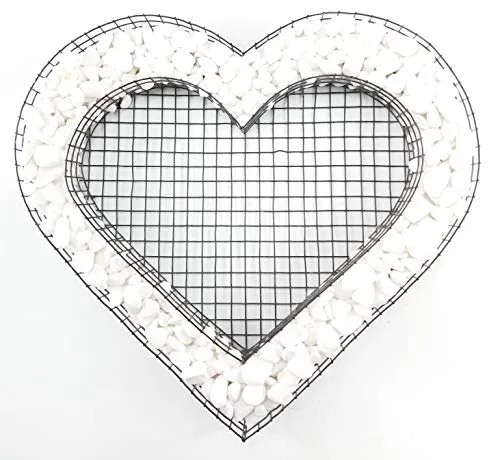 Gartenwelt Riegelsberger Herz Gitter mit Carrara Kies in weiß von Gartenwelt Riegelsberger