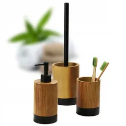 Kadax Badezimmerset Laon - Stylisches Badezimmer-Set mit Holzmuster, ideal für moderne Einrichtungen. Leicht zu reinigen und hygienisch, perfekt für ein gepflegtes Ambiente.