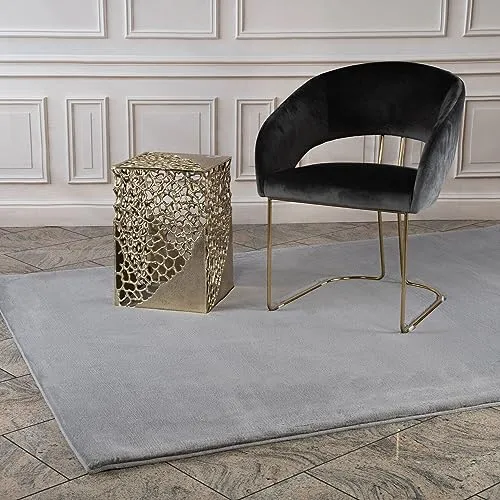Hochflor Teppich Wohnzimmer - Einfarbig Grau 200x290 cm - Teppich für Wohnzimmer und Schlafzimmer mit super softem, samt-weichem Flor aus 100% Polyester. Ideal für gemütliche Atmosphären und pflegeleicht, perfekt für jeden Wohnstil.