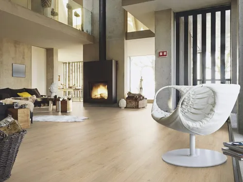 Meister Laminat LL 150 Eiche Landhausdiele 8 mm - Hochwertige Landhausdiele aus Meister Laminat, 8 mm dick, ideal für stilvolle Wohnräume. Strapazierfähig und pflegeleicht für den täglichen Einsatz.