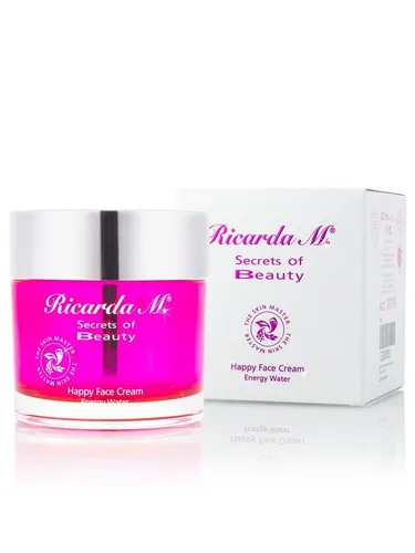 Ricarda M. Feuchtigkeitscreme SOB The Skin Master Happy Face Cream 200 ml - Feuchtigkeitscreme mit studienbelegter Anti-Aging-Formel, bietet einen sofortigen Lift-Effekt nach nur 30 Minuten – ideal für alle Hauttypen.