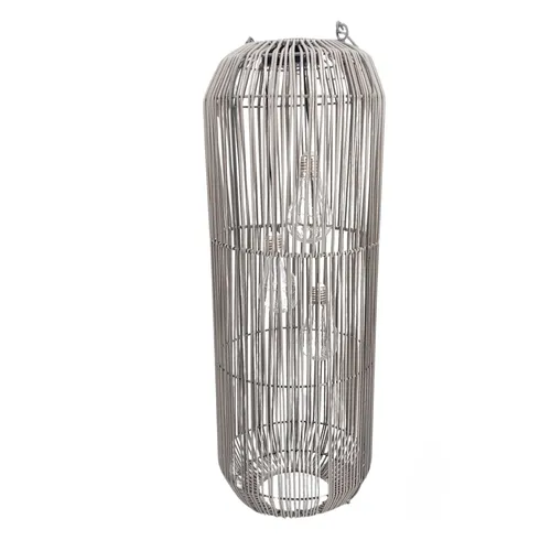 formano Solarlaterne Außen Garten Rattan Laterne mit 3 LED Birnen - ELEGANTE SOLARLEUCHTE - Diese stilvolle Rattan-Laterne mit 3 warmweißen LED-Birnen sorgt für eine einladende Atmosphäre auf Ihrem Balkon oder im Garten. AUTOMATISCHER DÄMMERUNGSSENSOR - Die Laterne schaltet sich automatisch ein und aus, ideal für mühelose Beleuchtung im Freien.