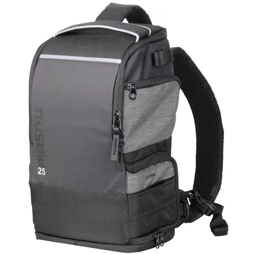 Spro Freestyle Kunstködertasche 40x23x16cm - Backpack 25 V2 - Angeltasche für Spinnfischer, wasserabweisend, zwei Rutenhalter und reflektierende Elemente für sicheres Angeln bei jedem Wetter.