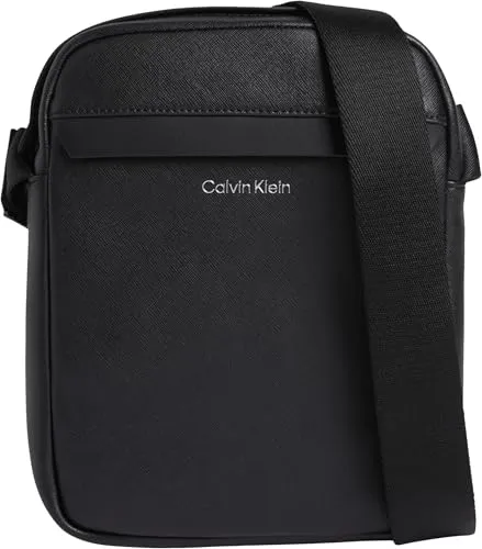 Must Reporter Umhängetasche 24 cm (schwarz) in schwarz von Calvin Klein